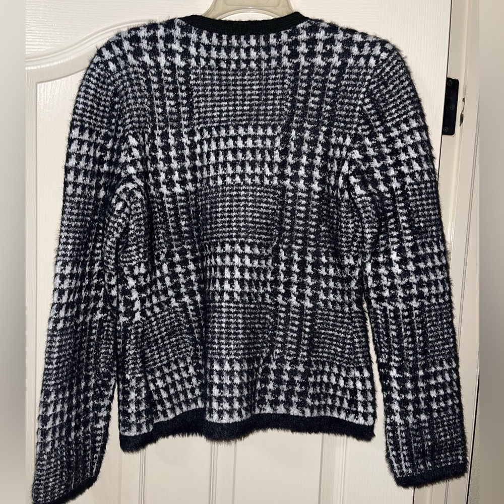 Express sweater - Picture 3 of 4